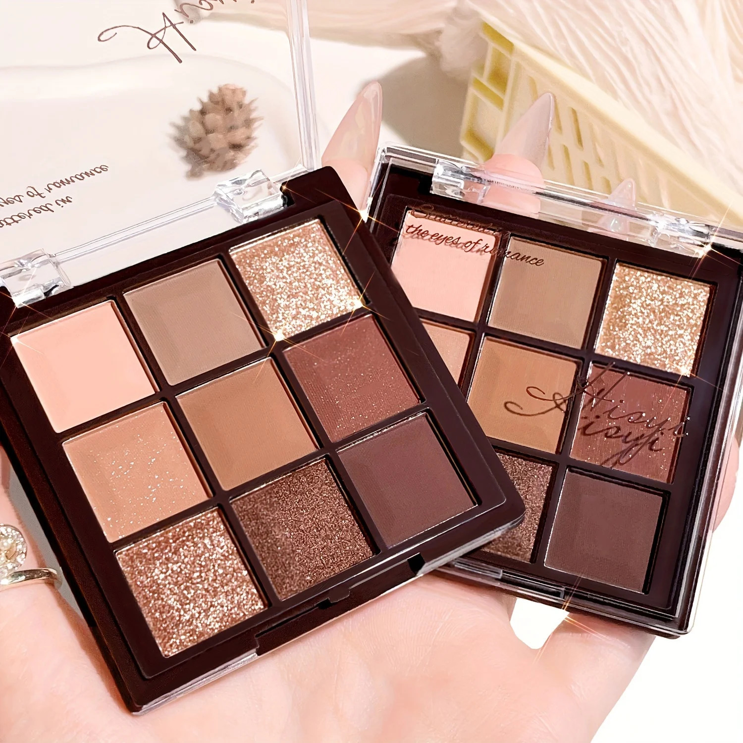 Mocha Chocolate 9 Color Eyeshadow Tray brown nude and gold matte natural glittery finishes for a stunning look 241118