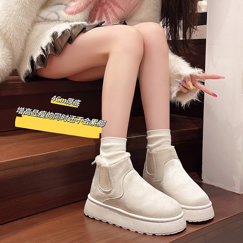 Thick soled snow boots for women, autumn and winter 2024 new model with added fleece and thick warm boots, bread shoes for women, snow boots