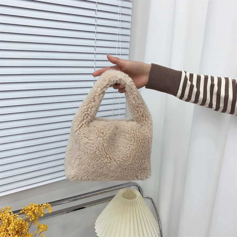 Winter New Lamb Wool Small Bag Fashion Knotted Faux Fur HandBag Women's Furry Short Handle Clutch Soft Plush Warm Bag