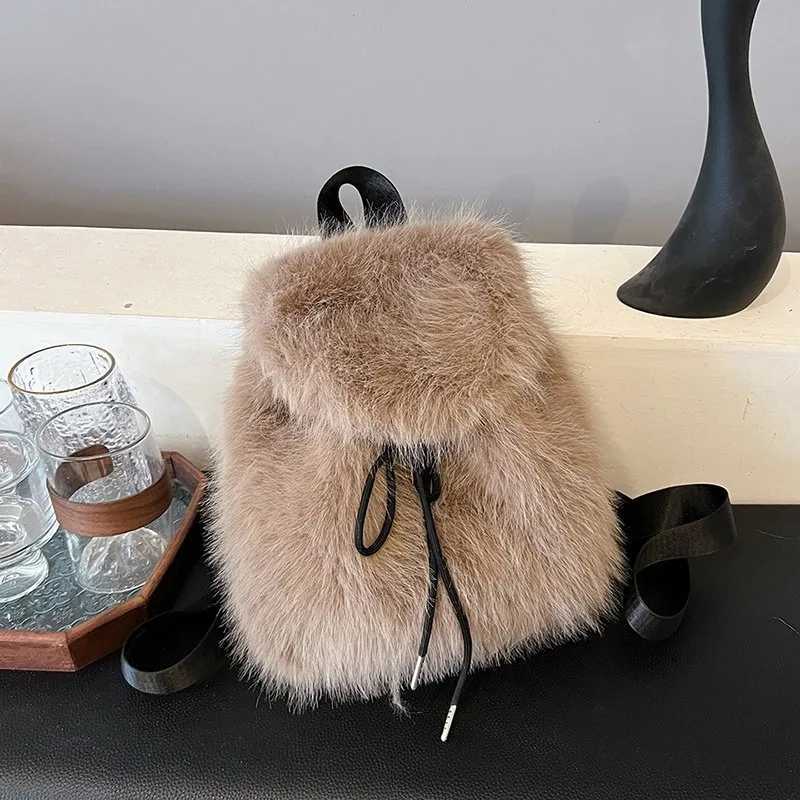 Solid Color Comfortable Plush Fashion Backpack Drawstring Flip Large Capacity Casual 2024 Hot Sale Bags for Women Mochila