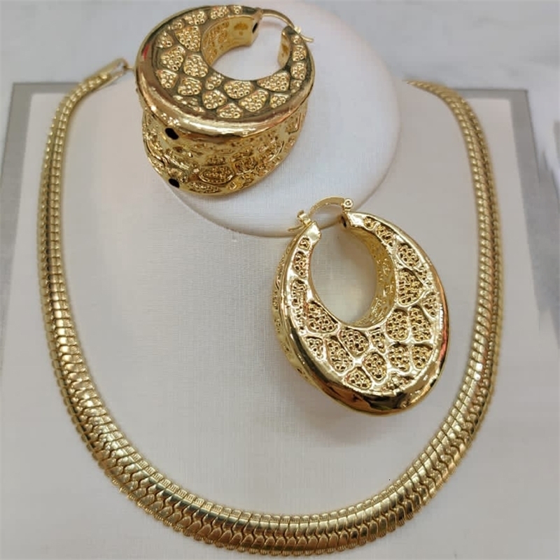 Dubai Gold Plated Jewelry Set for Women Trend Round Earrings Pendant African Copper Necklace Sets For Party Weddings 241120