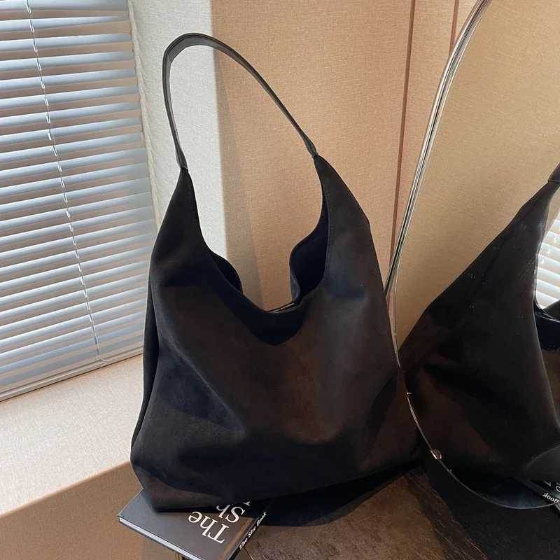 Large Capacity Fashion Faux Suede Shoulder Bag Solid Buckle Casual Tote All-Match Handbag 2024 Hot Sale Bags for Women Bolsa