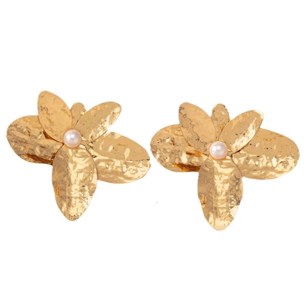 Individually exaggerated design, large wer women's fashion, high-end feeg, earrings, temperament, irregular petal earrings