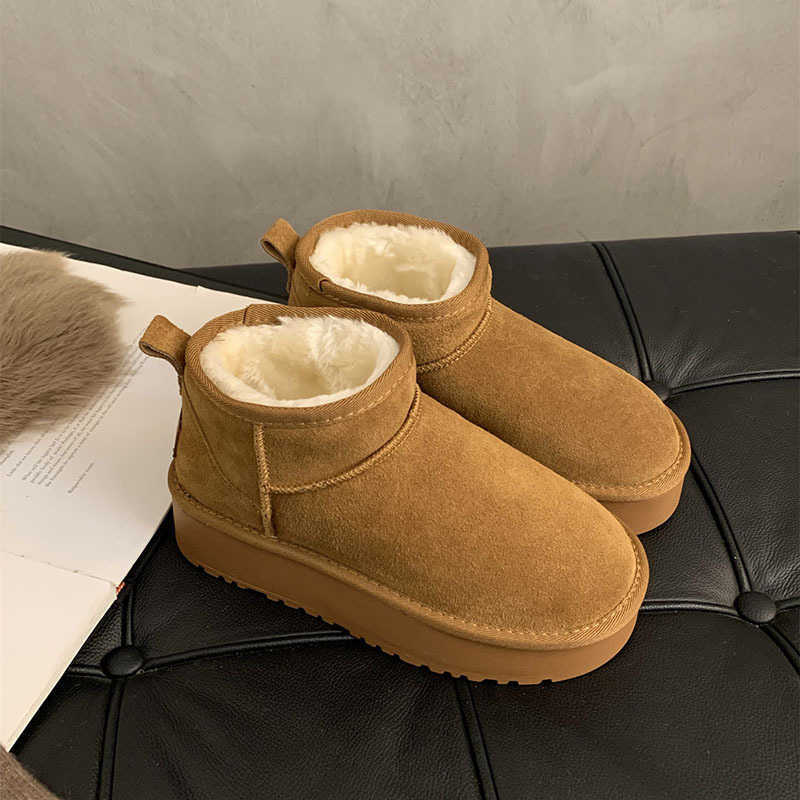 Womens boots snow boots Sponge cake thick soled snow boots for women in winter new version thick and warm short boots with plush cotton shoes