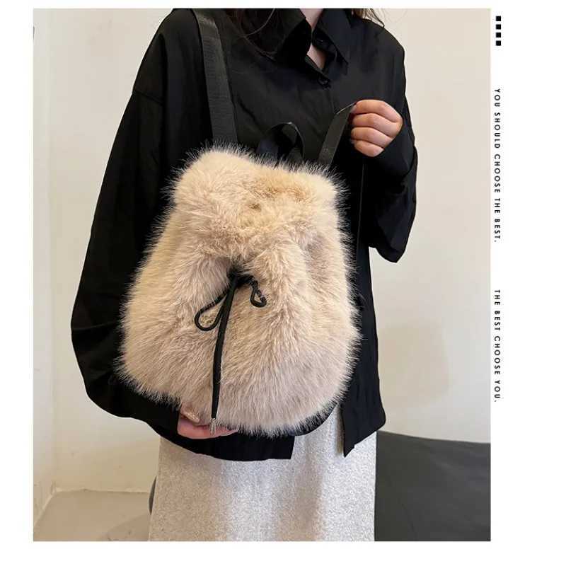 Solid Color Comfortable Plush Fashion Backpack Drawstring Flip Large Capacity Casual 2024 Hot Sale Bags for Women Mochila