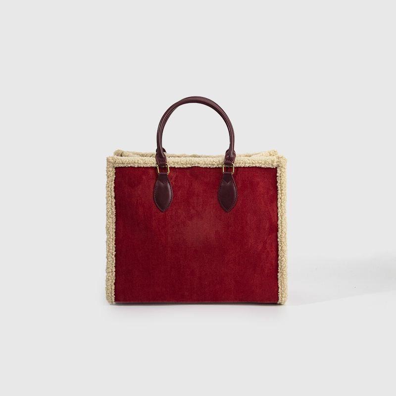 Large capacity tote 2024 Spring and Autumn New new high-end lamb fur casual versatile one shoulder hand-held women's bag