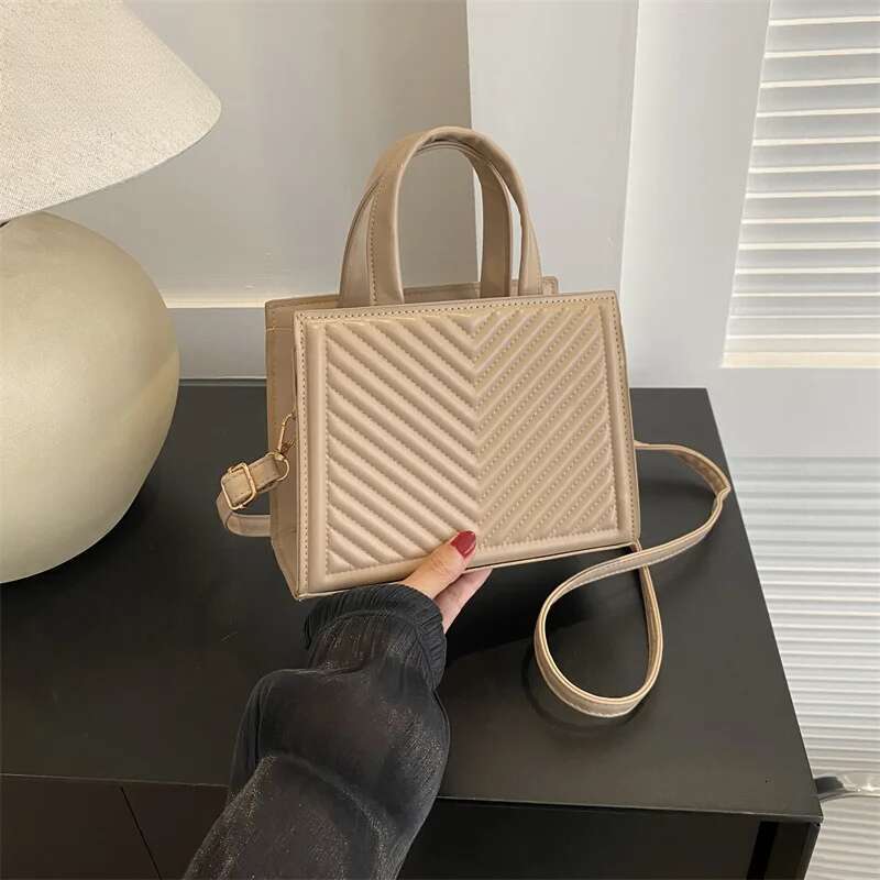 Simple Women Fall New Single Shoulder Casual Simple Fashion Underarm Bag