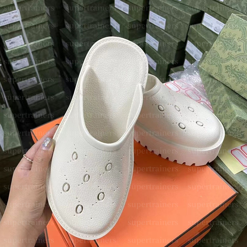 Designer Hollow Out Flats Slipper Women Platform Perforated Slippers Men's Slip On Slippers Mules Rubber Lug Sole Sexy fashion sun beach sandals5