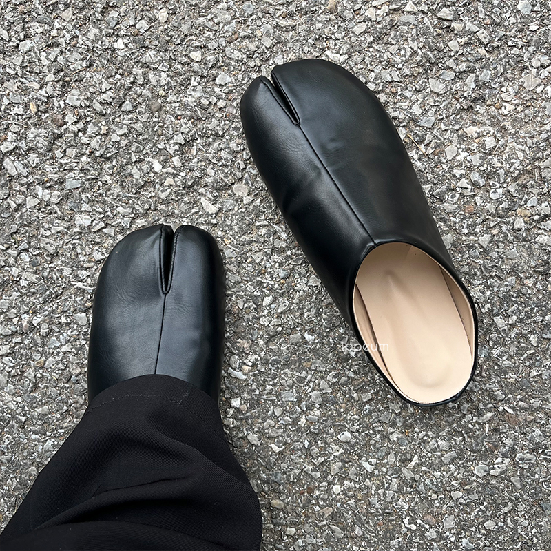 IPPEUM Tabis Mules Split Toe Plus Size 44 Black Leather Slippers Women Designer Flat Shoes
