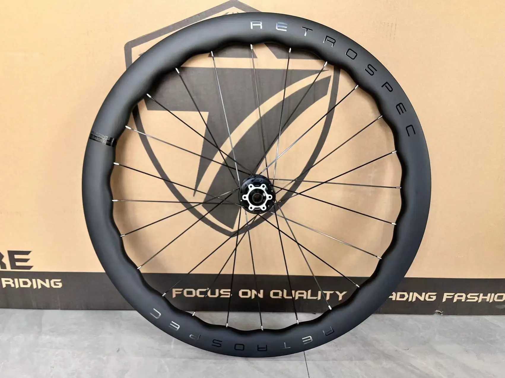 Bike Wheels Road Bike Carbon Fibre Wheel Set Wavy RETROSPEC Disc Brake RS 4 Bearing 700C Thru Axle Road Bicycle Carbon Wheel Set RS-H290 S241223