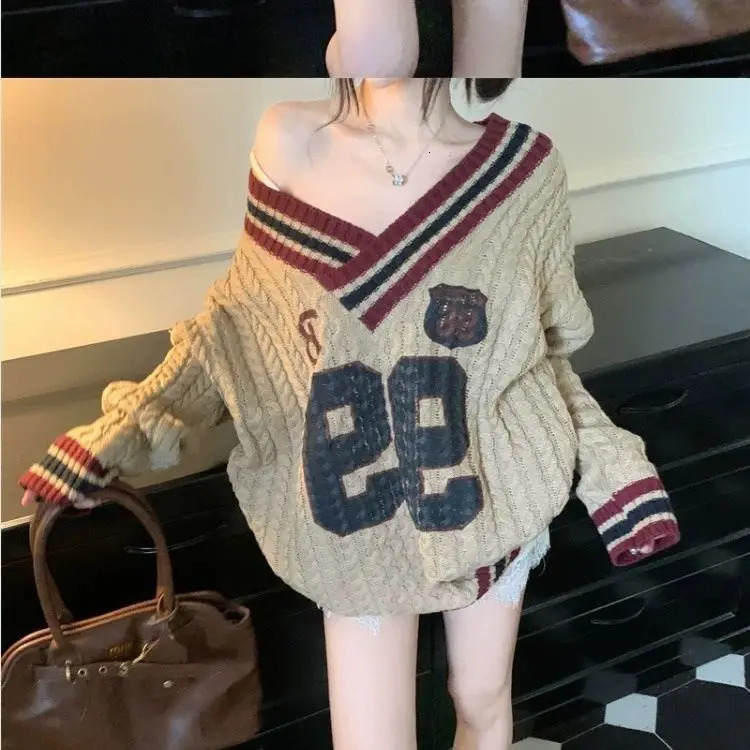 Vintage Twisted Stripe V-neck Strap Sweater Womens Autumn Loose Lazy Style Contrastive Color Top Womens Clothing y2k Top 241202