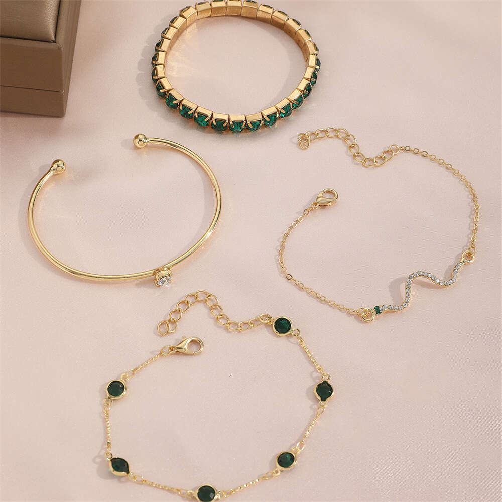 Fashionable Green Grandmother Elastic Women's 4-piece Set High Grade Spirit Snake Bracelet Metal Handmade