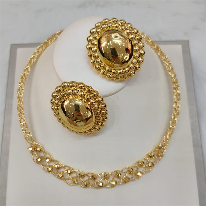 Dubai Gold Plated Jewelry Set for Women Trend Round Earrings Pendant African Copper Necklace Sets For Party Weddings 241120