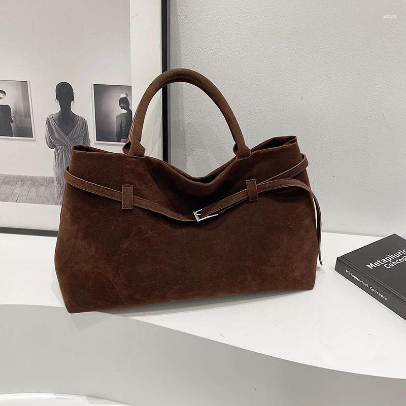 Totes Autumn/Winter Matte Leather Handheld Tote For Women 2024 Trendy Large Capacity Commuter Shoulder Underarm Bag Simplicity