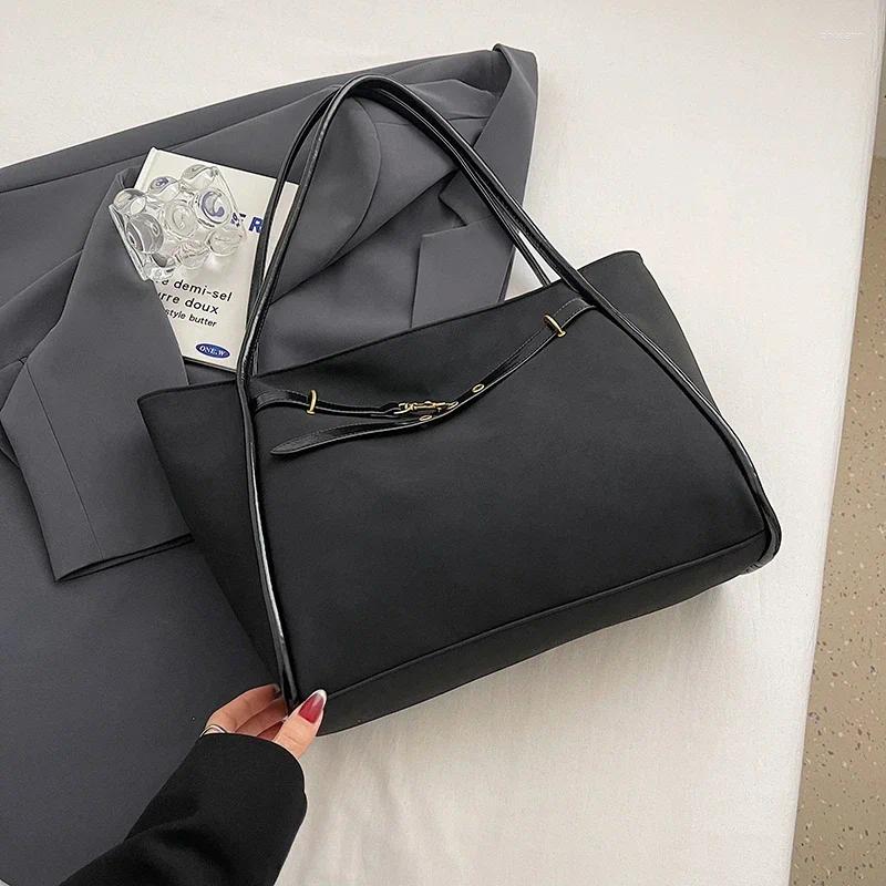 2025S designer Women Suede Retro Style Large Capacity Leather Shoulder Bag - Black Coffee Commuter Fashion Tote Handbags Handbag shoulder women bag