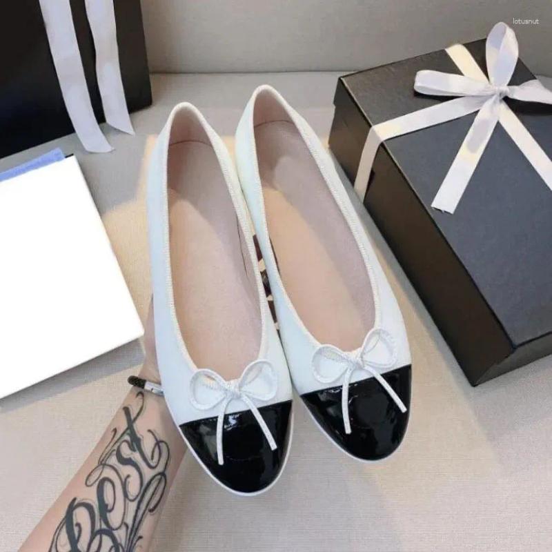 Sandals Luxury Designer Women Dress Ballet Flats Boat Shoes Spring Autumn Leather Letter Bow Dance Formal Office Lady Lazy Loafers
