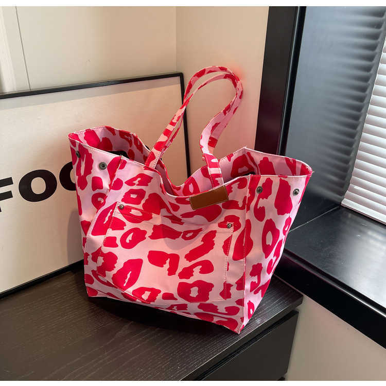 Korean version super popular large capacity tote bag leopard pattern fashion trend versatile shoulder bag casual travel handbag 241202
