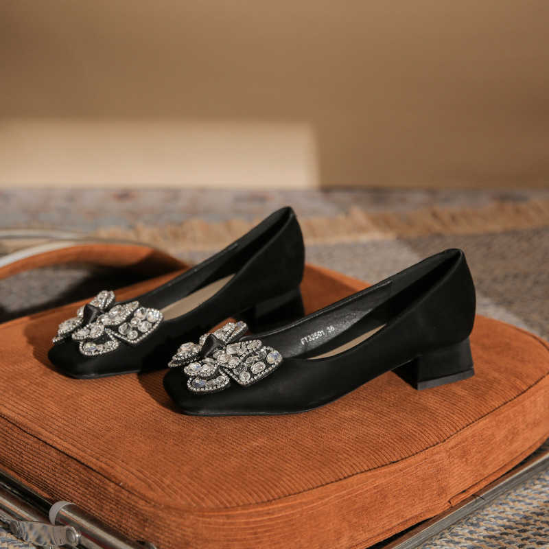 Fairy Bow Water Diamond Premium Comfortable and Versatile Square Head Thick Heel Womens Single Shoe