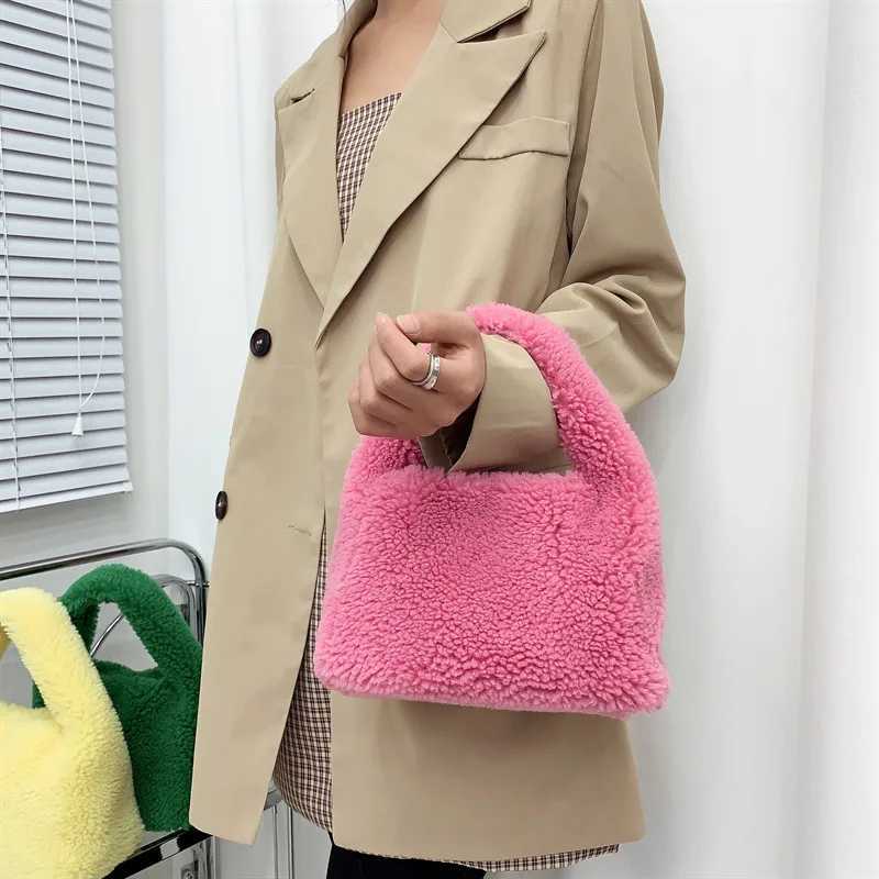 Winter New Lamb Wool Small Bag Fashion Knotted Faux Fur HandBag Women's Furry Short Handle Clutch Soft Plush Warm Bag
