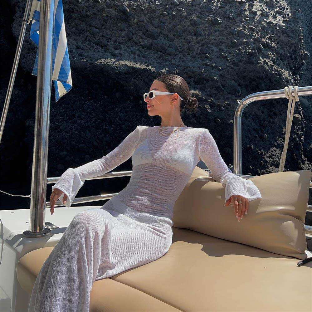 Round neck for women, elegant beach sun protection party, 2024 summer long sleeved sexy backless dress