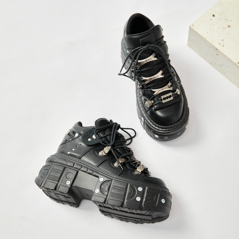 Both Rock Men Retro And 2025 New Dark Punk Leather Metal Niche Low Top Platform Shoes For Women EU36-45
