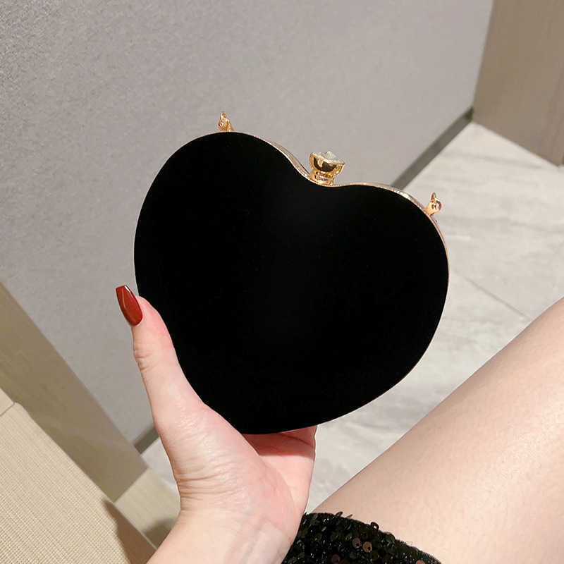 New Love Velvet Small Bag Valentine's Day Women's Bag Heart shaped Handbag Women's Diagonal Cross Banquet Bag Handheld Banquet Bag