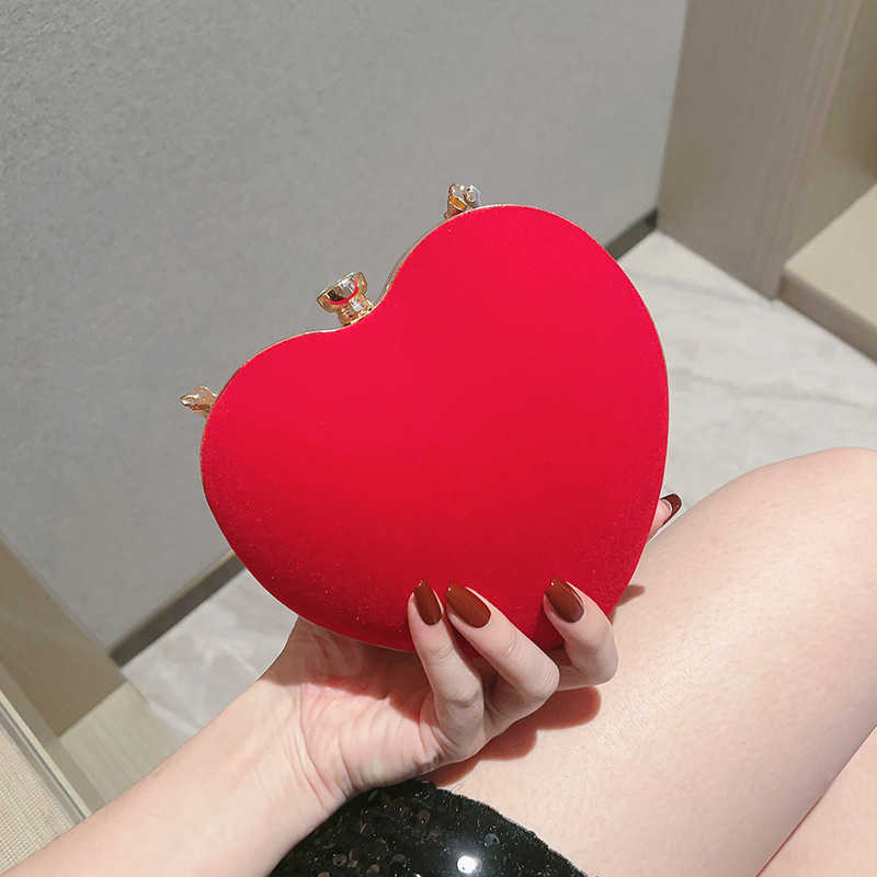 New Love Velvet Small Bag Valentine's Day Women's Bag Heart shaped Handbag Women's Diagonal Cross Banquet Bag Handheld Banquet Bag