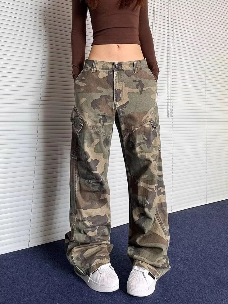 Womens Y2k bagged camouflage cargo pants retro hip-hop Harajuku sports pants retro ultra wide pants 2000s clothing 241203