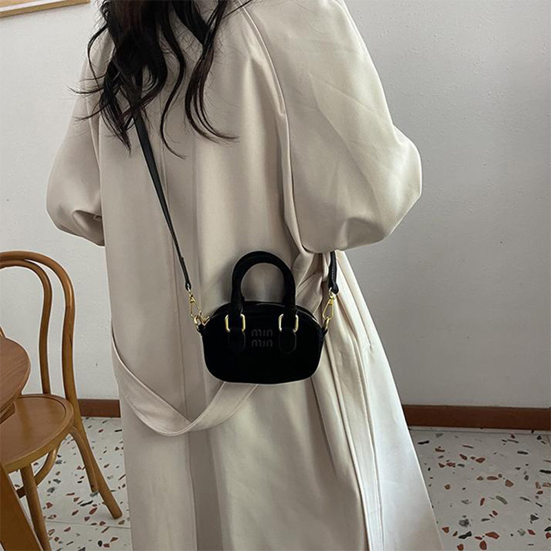 Suede Boston With Wer Pendant Fashion Versatile Casual Shoulder New Crossbody Small Square Bag Letter Design Bags Hasp PC