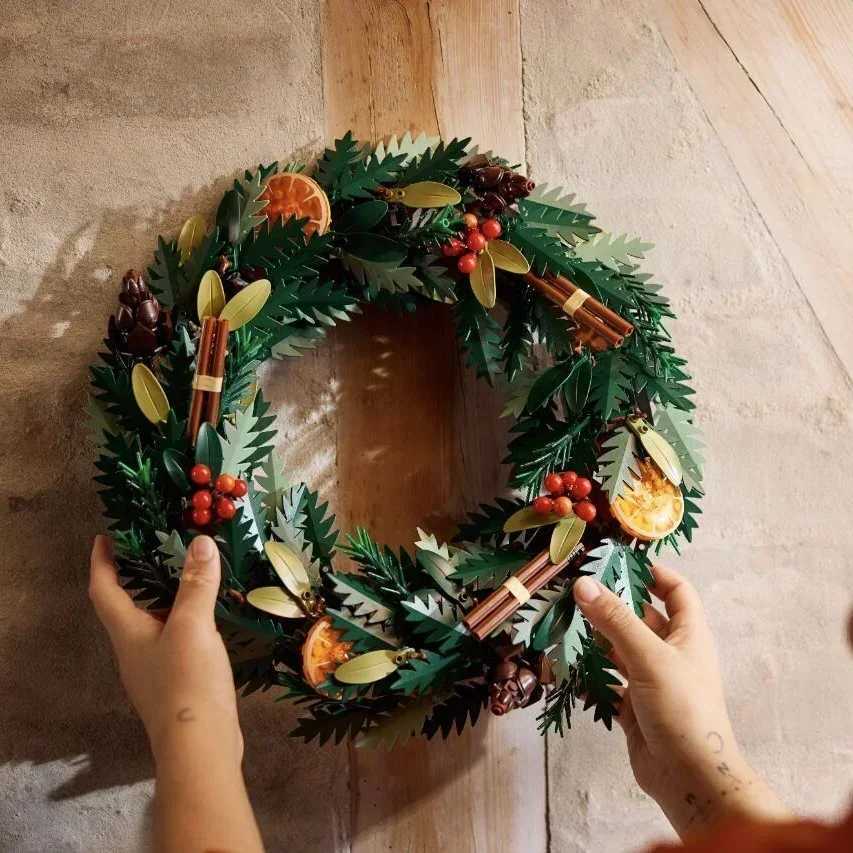 1194pcs 2024 New 10340 Wreath Christmas Model Building Blocks Kit Bricks Creative Diy Home Decor Toy For Adult Christmas GiftsXJ241203
