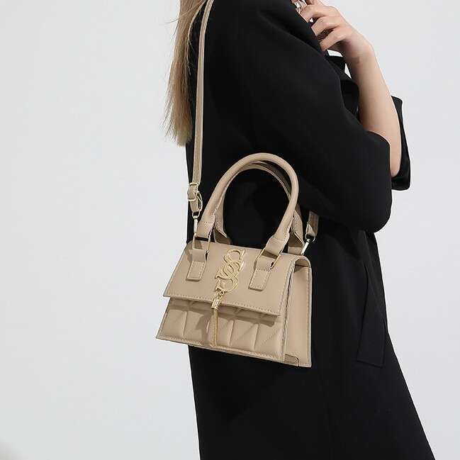 High beauty diamond grid embroidery thread handbag 2024 new fashionable letter tassel crossbody single shoulder bag