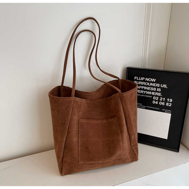 Casual, minimalist texture, large capacity commuting tote bag for women, solid color, versatile, lazy suede, single shoulder armpit bag