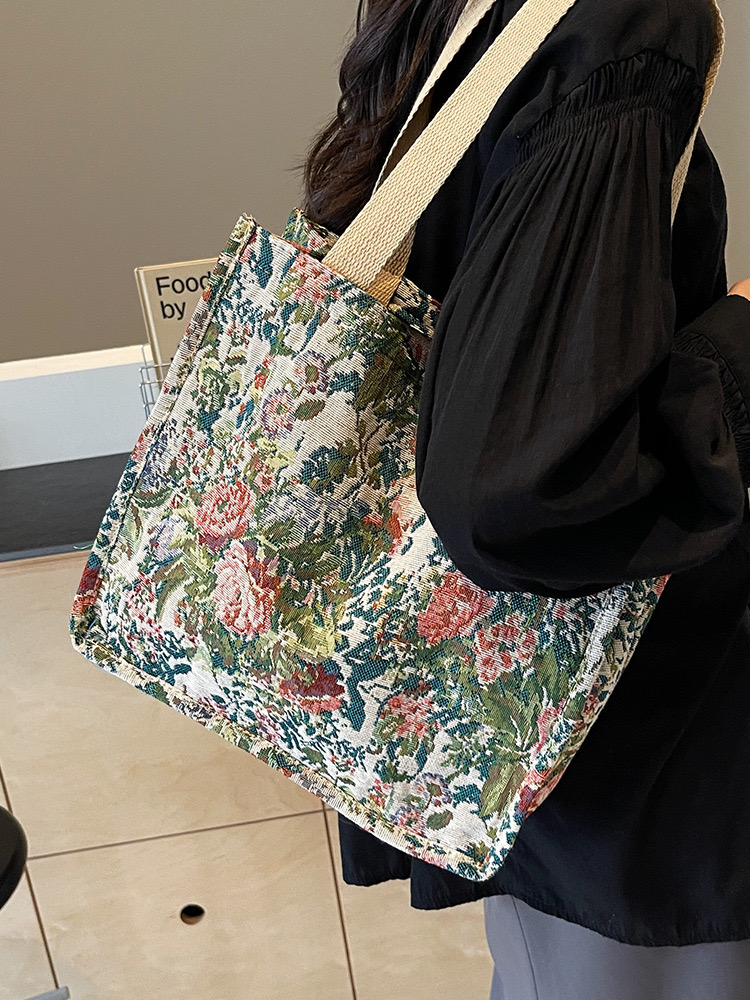 Large capacity ethnic style handbag 2024 new trendy and fashionable commuting for women ins single shoulder tote bag