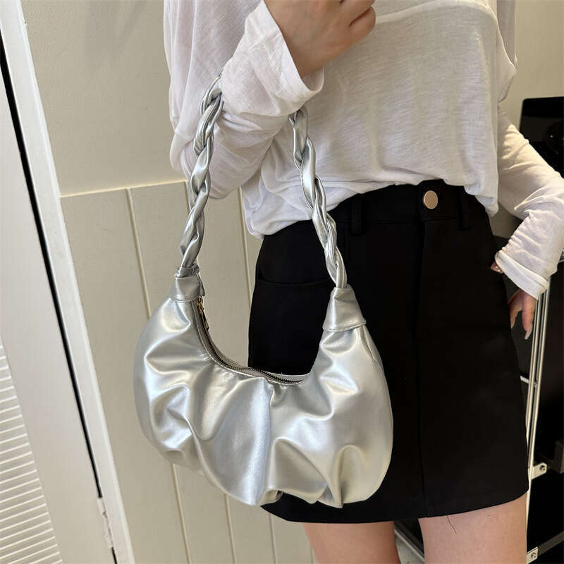 New Simple Pleated Women's Dumpg Casual Commuter Underarm Bag