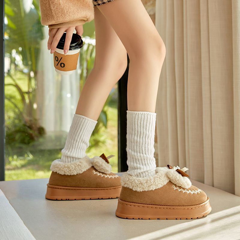 New winter cotton shoes with bow tie for girls, warm snow boots made of lamb wool, cute and non slip thick sole, wearing cotton shoes on the outside