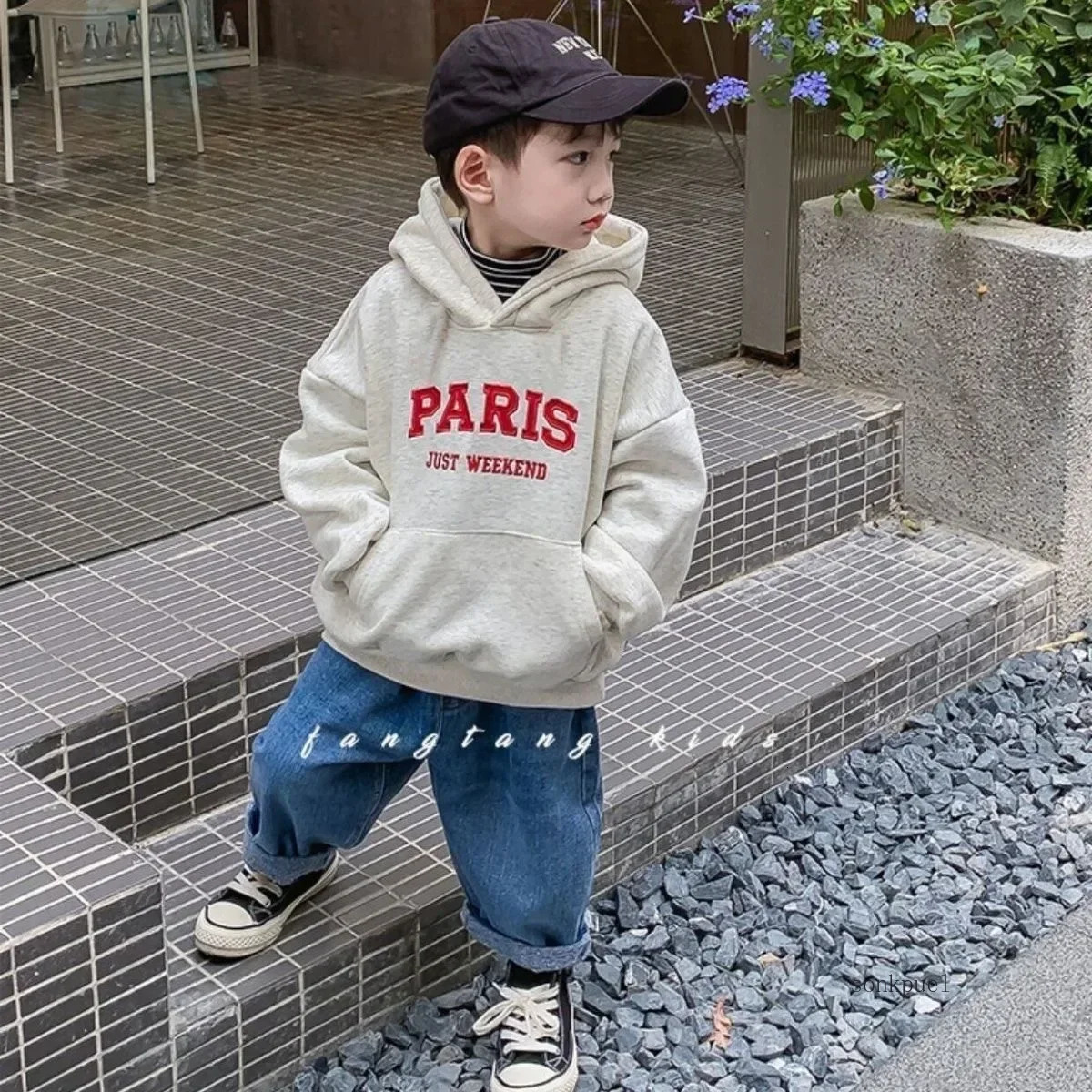 Winter Kids Fleece Thicken Hoodie Boys Long Sleeve Hooded Sweatshirts Young Children Clothing Autumn Girls Warm Letter Hoody 241202