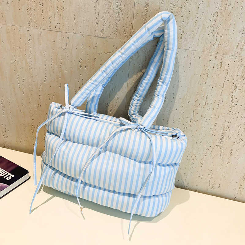 2024 New Large Capacity Cotton Robe Tote Bag Cross Shoulder Handheld Winter Commuter Fashion Women's Bag Niche 241203