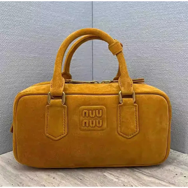 Suede Boston With Wer Pendant Fashion Versatile Casual Shoulder New Crossbody Small Square Bag Letter Design Bags Hasp PC
