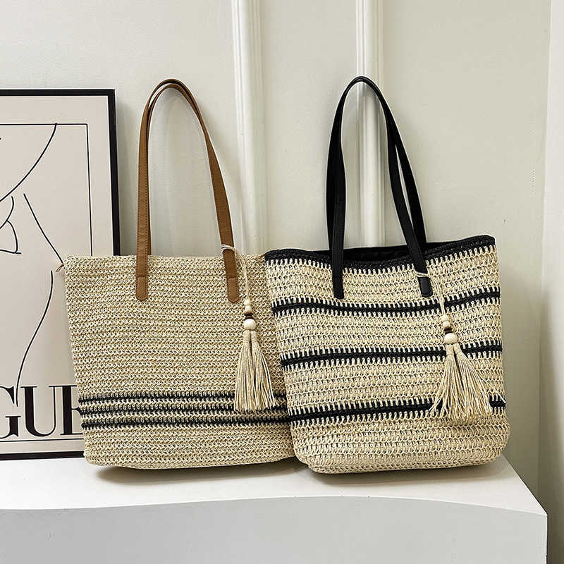 Summer new woven bag for women's casual commuting shoulder bag, niche trend handbag, fashionable tote bag 241203