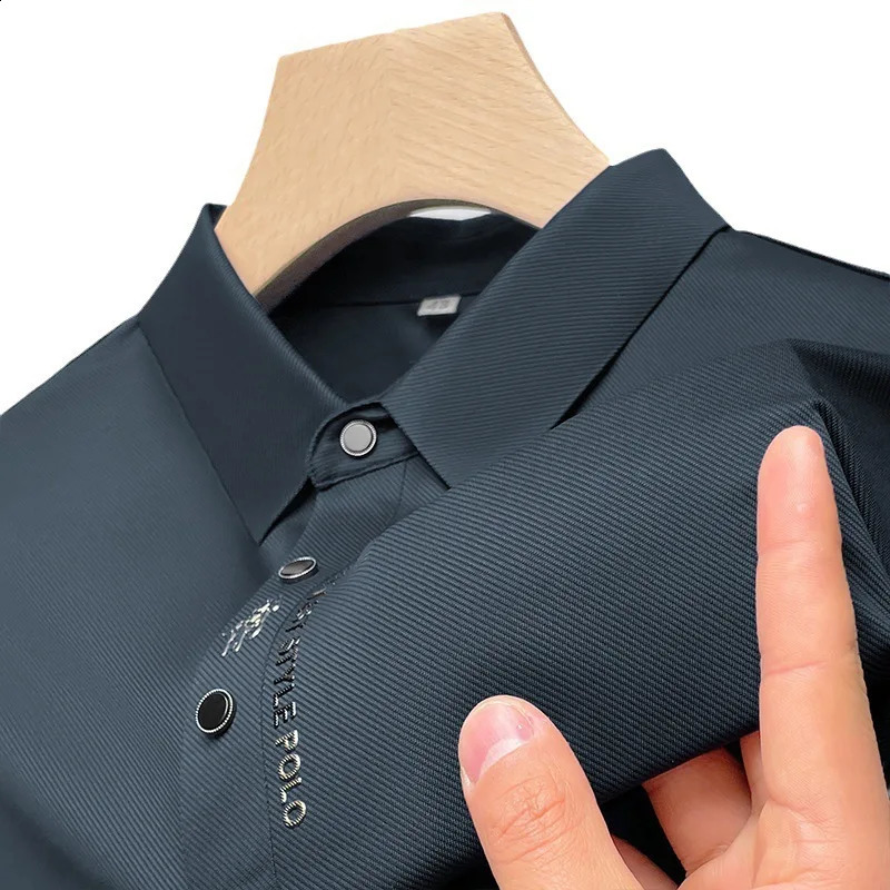 Summer Silk Polo Shirt Mens Youth Collar Light Trackless Silk T-shirt Fashion Ice Silk Trend Short Sleeve Top 241203