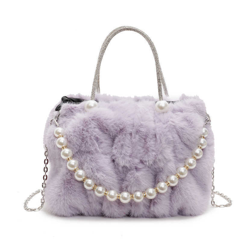 Pearl Chain Folded Small Bag for Women 2024 Winter New Fashion Handheld Plush Cloud Bag Versatile Crossbody Bag 241203