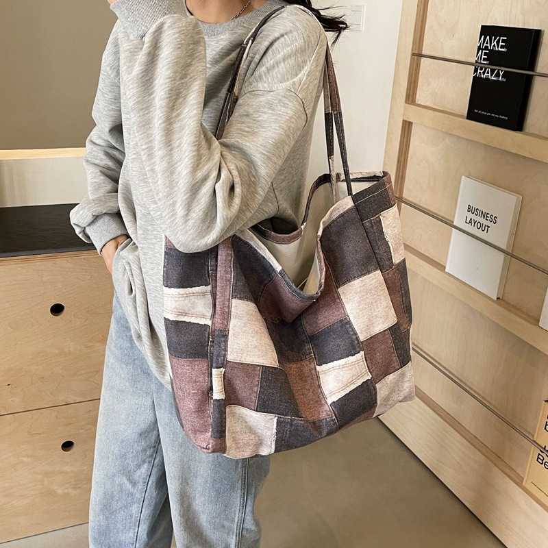 Simple canvas denim tote bag for women, large capacity casual shoulder bag, commuting handbag, large checkered cloth bag