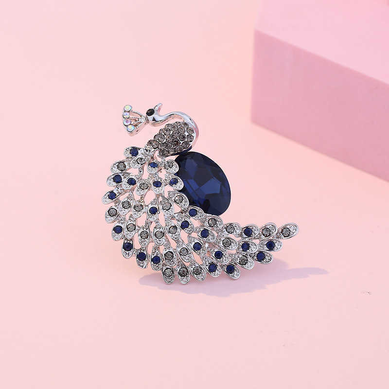 spring summer simple fashion peacock brooch sweater coat cardigan accessory pin clothing matching z241203