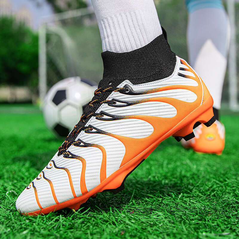 Ultralight Men's Soccer Professional Indoor Field Boots For Kids Sneakers Non-Slip TF/FG Training Football Shoes