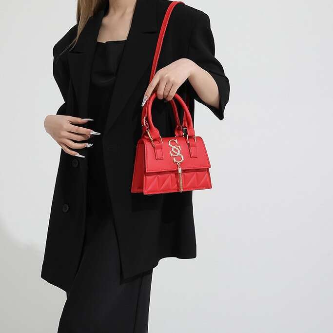 High beauty diamond grid embroidery thread handbag 2024 new fashionable letter tassel crossbody single shoulder bag