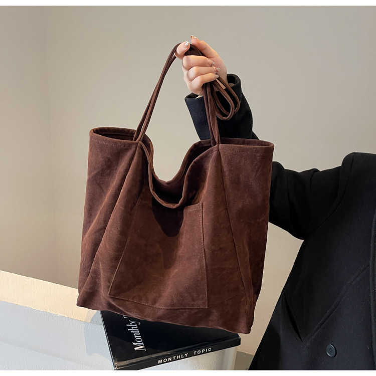 Casual, minimalist texture, large capacity commuting tote bag for women, solid color, versatile, lazy suede, single shoulder armpit bag