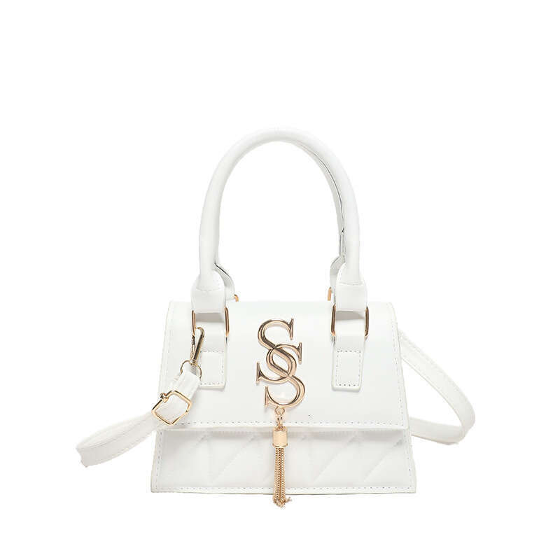 High beauty diamond grid embroidery thread handbag 2024 new fashionable letter tassel crossbody single shoulder bag
