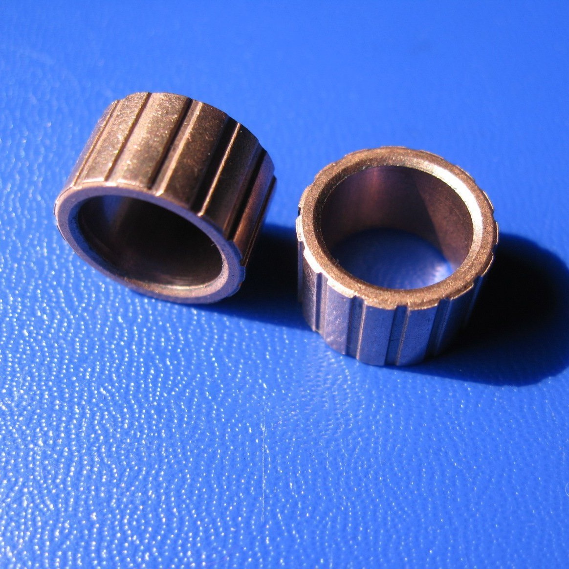Powder Metallurgy Oil-Lubricated Bearing Bush with Inner Diameter of 11mm, Outer Diameter of 14.6mm, Length of 8.8mm
