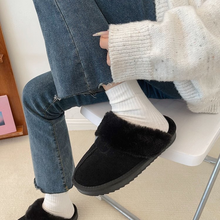 Thick soled plush slippers for women, wearing leather and fur as one piece, with a top and plush snow boots, sponge cake, and cotton slippers for one 