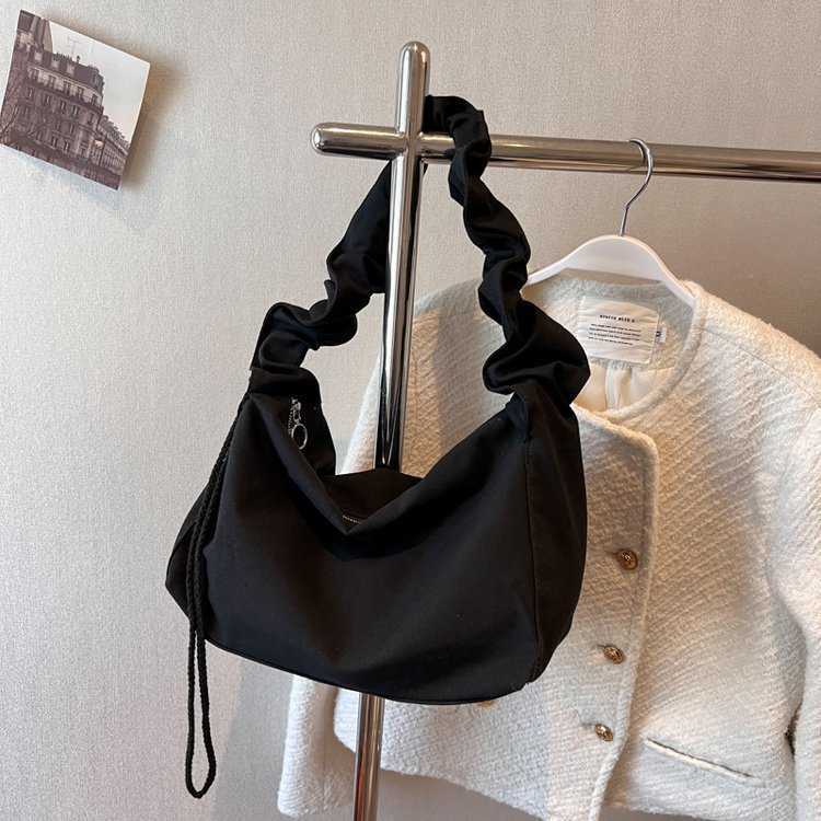 Canvas bag women's Korean version single shoulder pleated drawstring canvas bag small fresh artistic hand-held diagonal cross casual women's